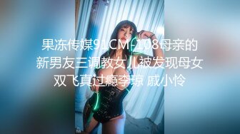 颜值不错的开档黑丝女露脸活真她娘的棒，胸推漫游舔菊花，舔完蛋蛋吸鸡巴让大哥草嘴深喉口交，男人都受不了