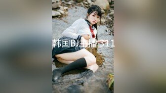 【精品泄密】美女模特遭男友出賣流出啪啪視頻 附眾多日常自拍照片全套 清純的外表掩飾不了內心的淫蕩～11V高清原版 (3)